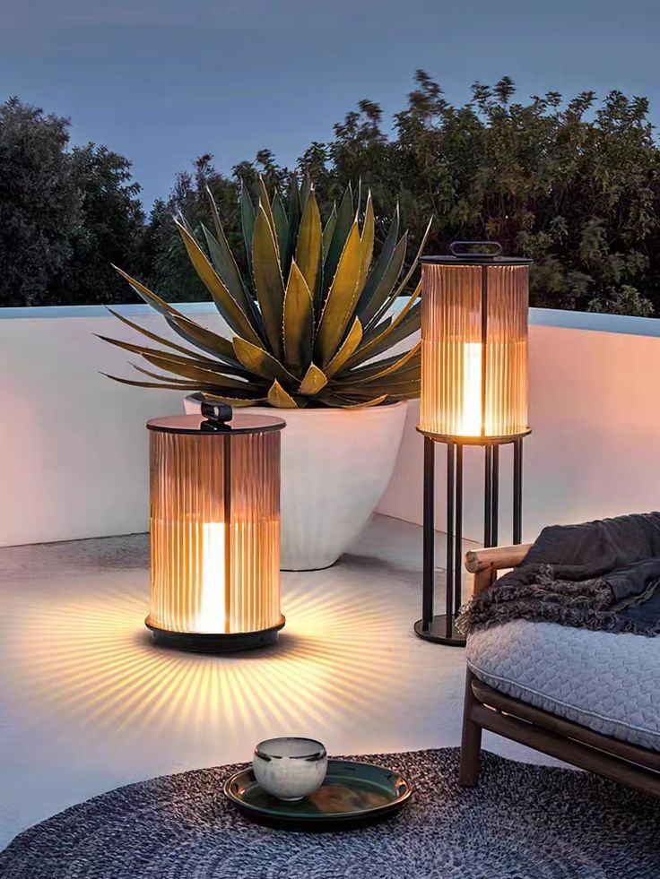 outdoor floor lamp